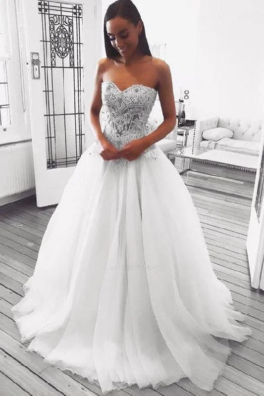 A Line Sweetheart Strapless Tulle Ivory Wedding Dresses with Beads Wedding Gowns W1083 Wedding Dress Style