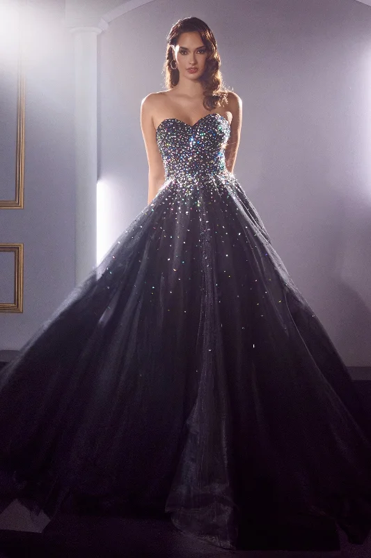 **Cinderella Divine: Enchanting Evening Gown for Unforgettable Memories** Embroidered unclassified dresses