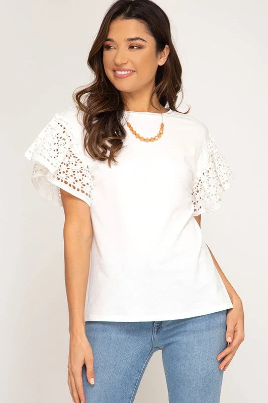 Jenna Statement Tee in Off White Fashionable unclassified dresses