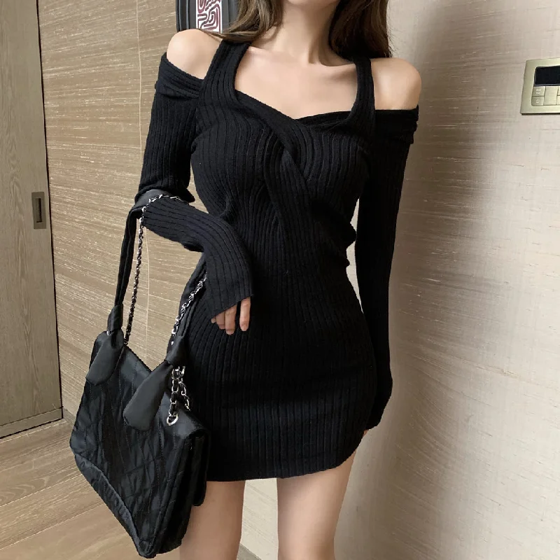 Temporary Hanging Neck Twist Knit Dress Striped unclassified dresses