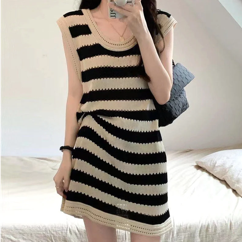 U-Neck Sleeveless Striped Cutout Knitted Dress Long unclassified dresses