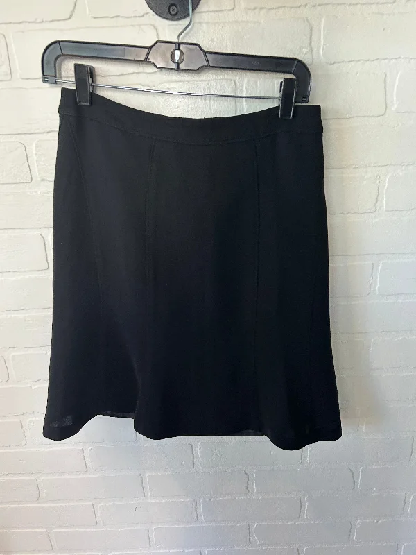 Skirt Mini & Short By Ann Taylor In Black, Size: 2 Casual Mini Skirt