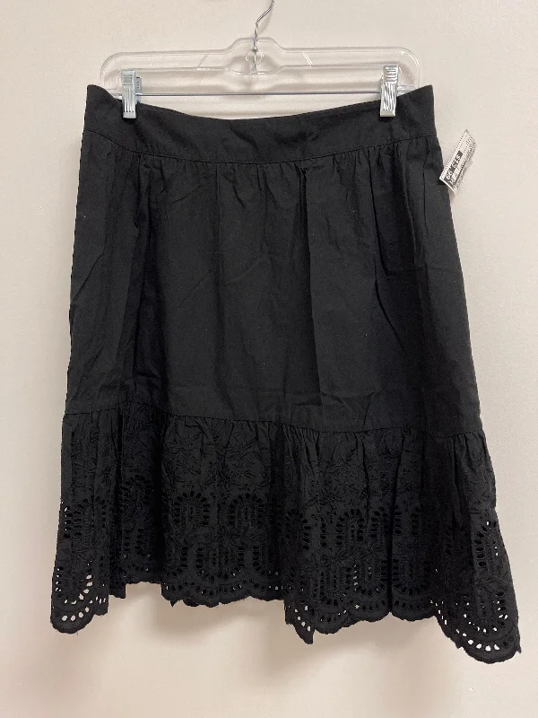 Skirt Mini & Short By Ann Taylor In Black, Size: 8 Lace Detail Mini Skirt