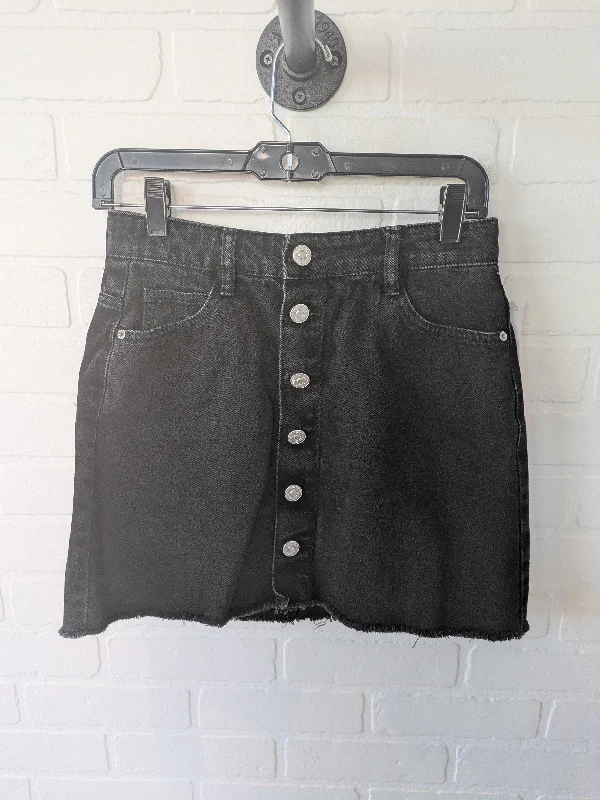 Skirt Mini & Short By Zara In Black, Size: 8 Ripped Mini Denim Skirt